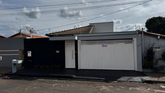 CASA BAIRRO OLIVEIRA